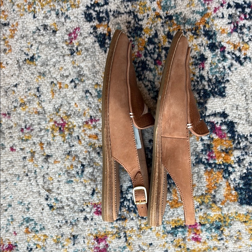 Sperry Women's Brown Pointed Flats - Picture 2 of 5